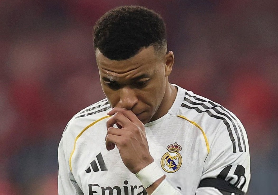Olise vuot Mbappe gianh danh hieu lon hinh anh