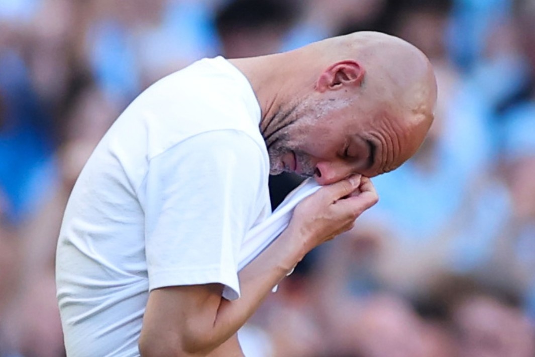 Guardiola bat khoc hinh anh