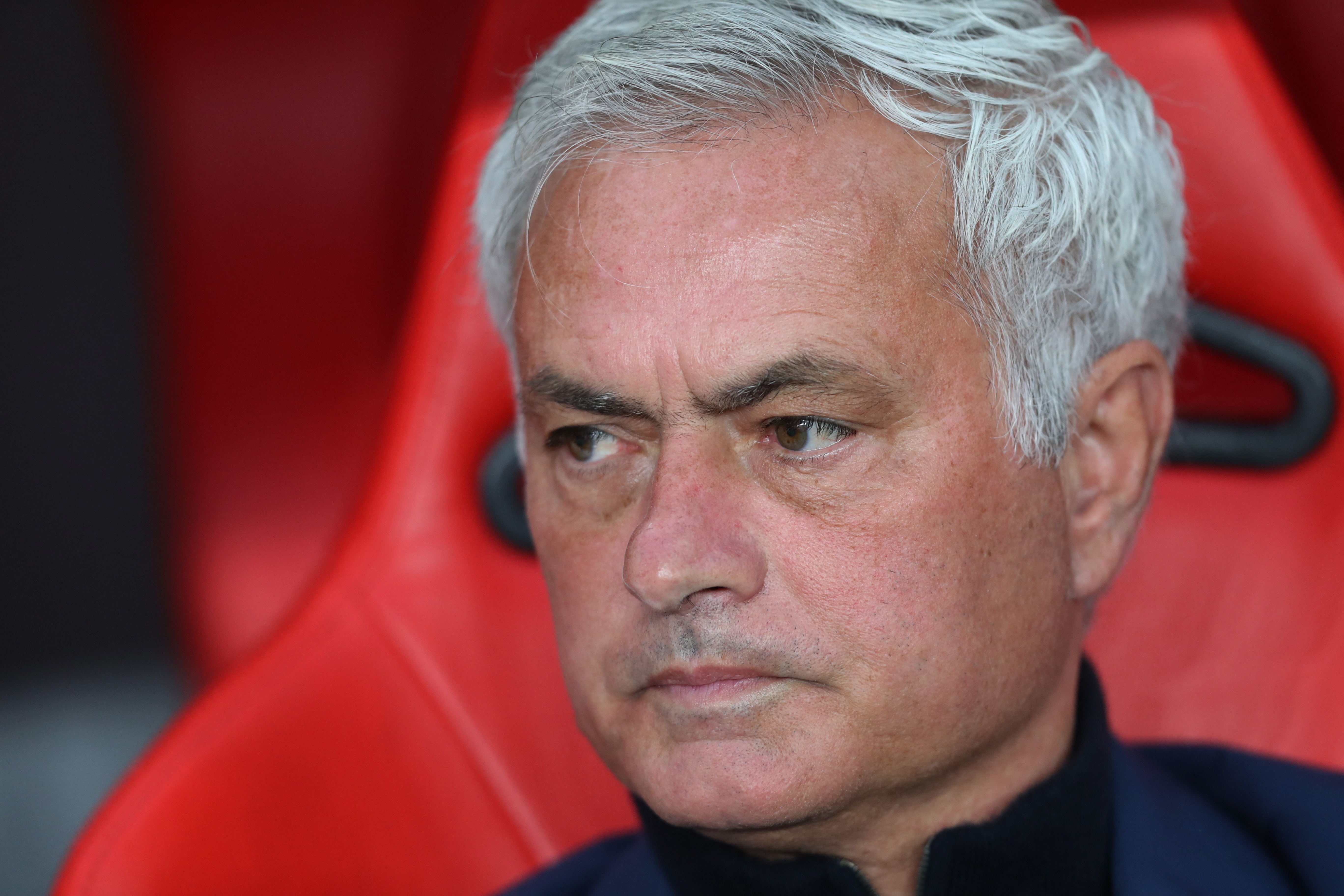 Real Madrid ton bon tien cho Mourinho hinh anh