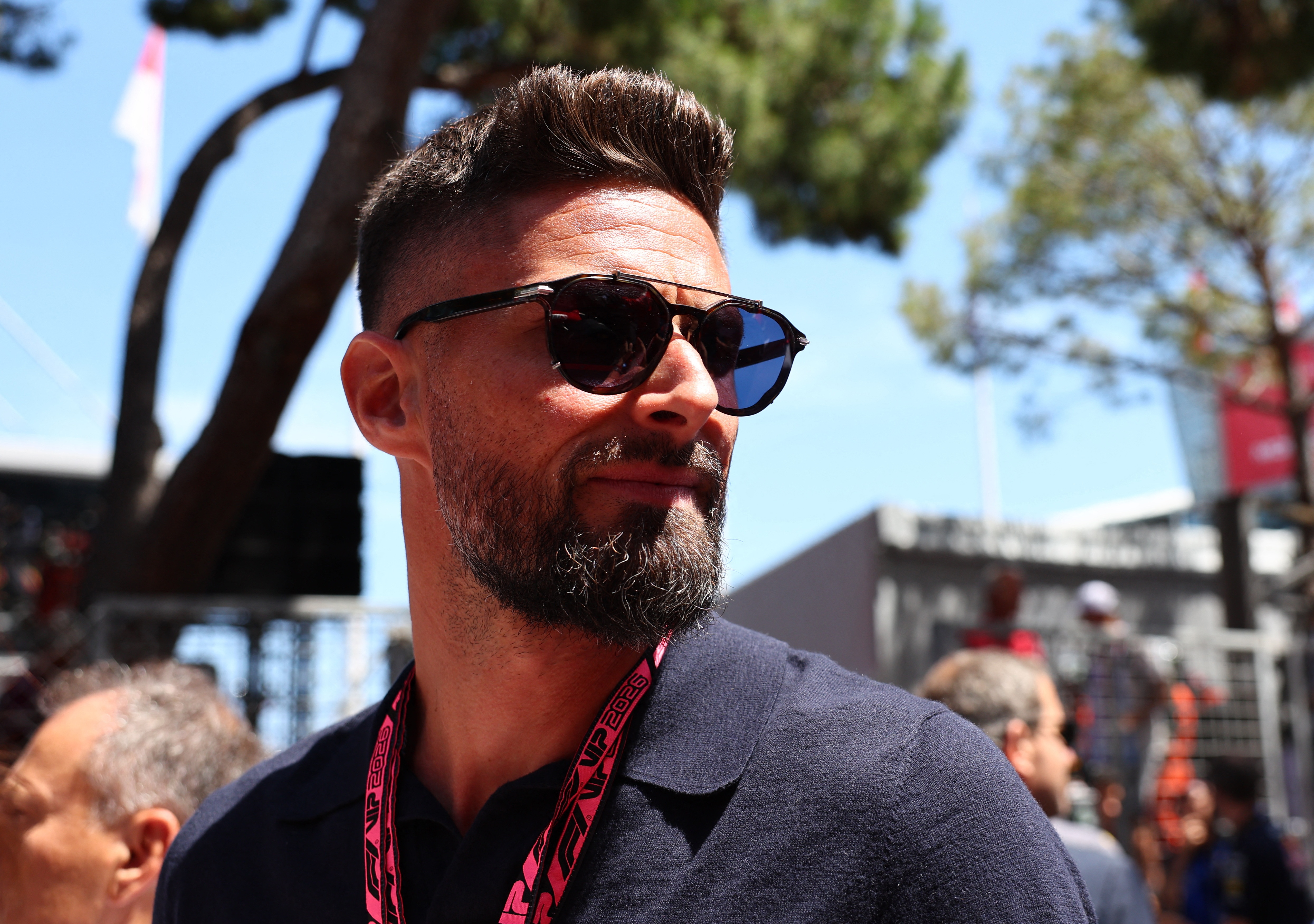 Giroud gay ngo ngang o tuoi 39 hinh anh