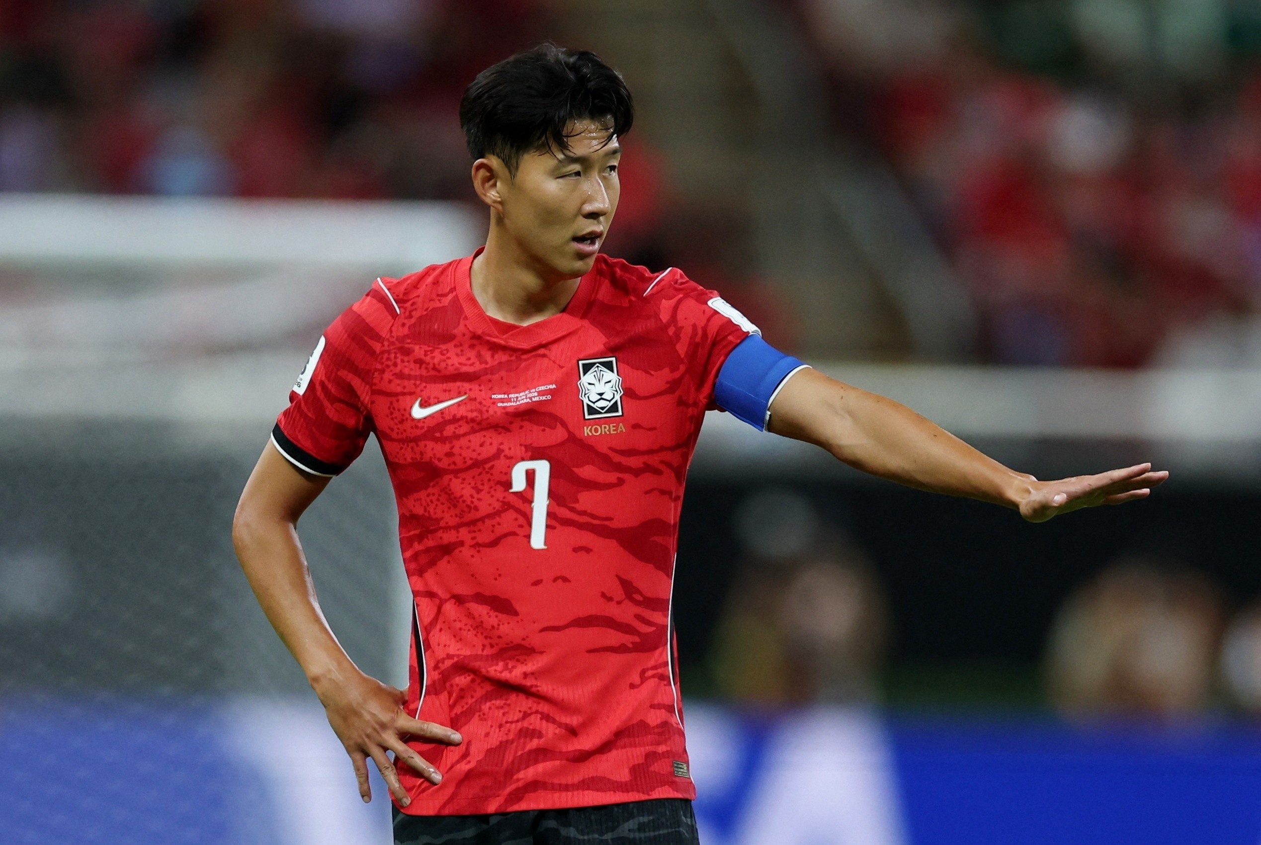 Bao Han Quoc chi trich Son Heung-min hinh anh