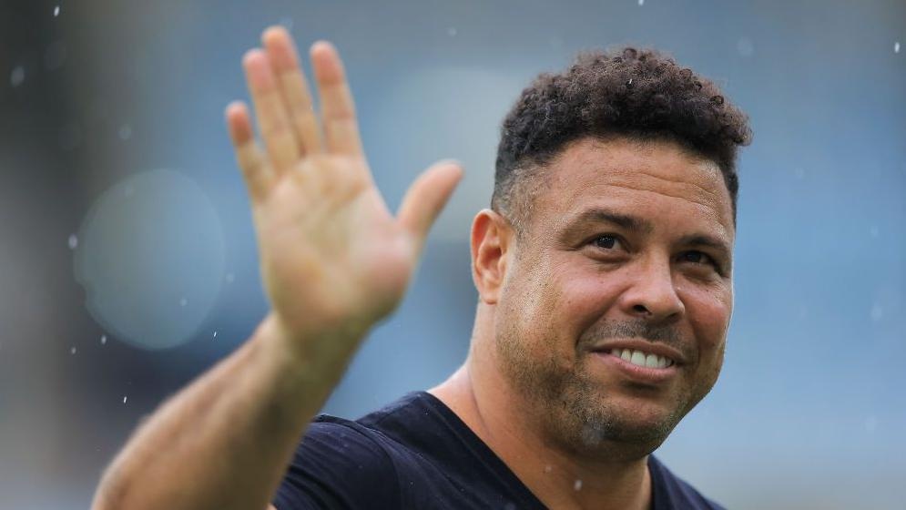 Ronaldo 'beo' chon doi vo dich World Cup 2026 hinh anh