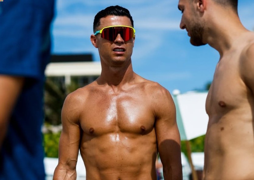 Co bap cua Ronaldo o tuoi 41 hinh anh