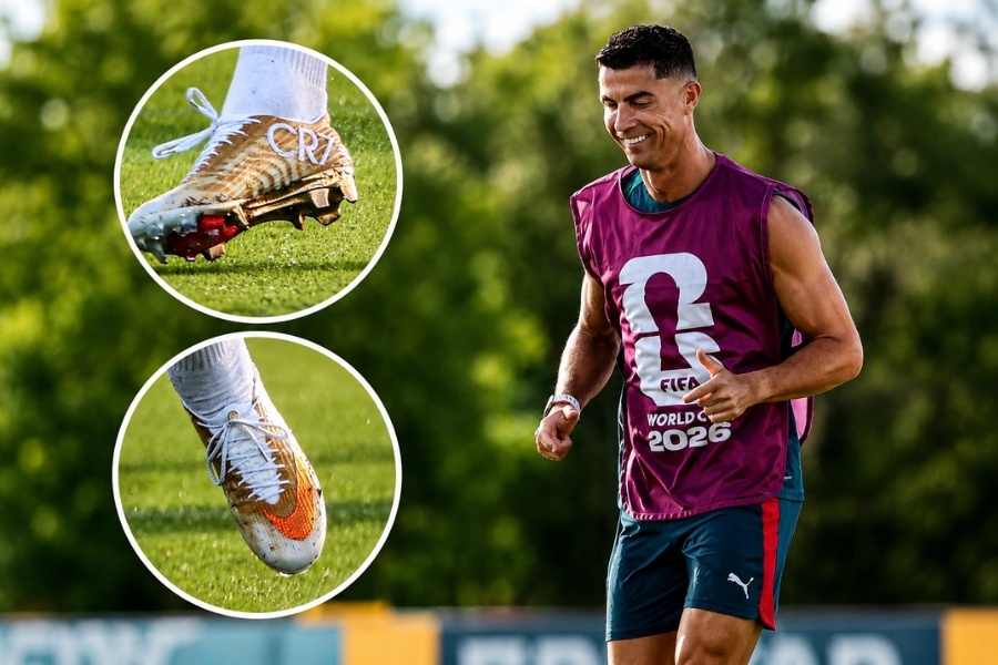 Doi giay vang dac biet cua Ronaldo hinh anh
