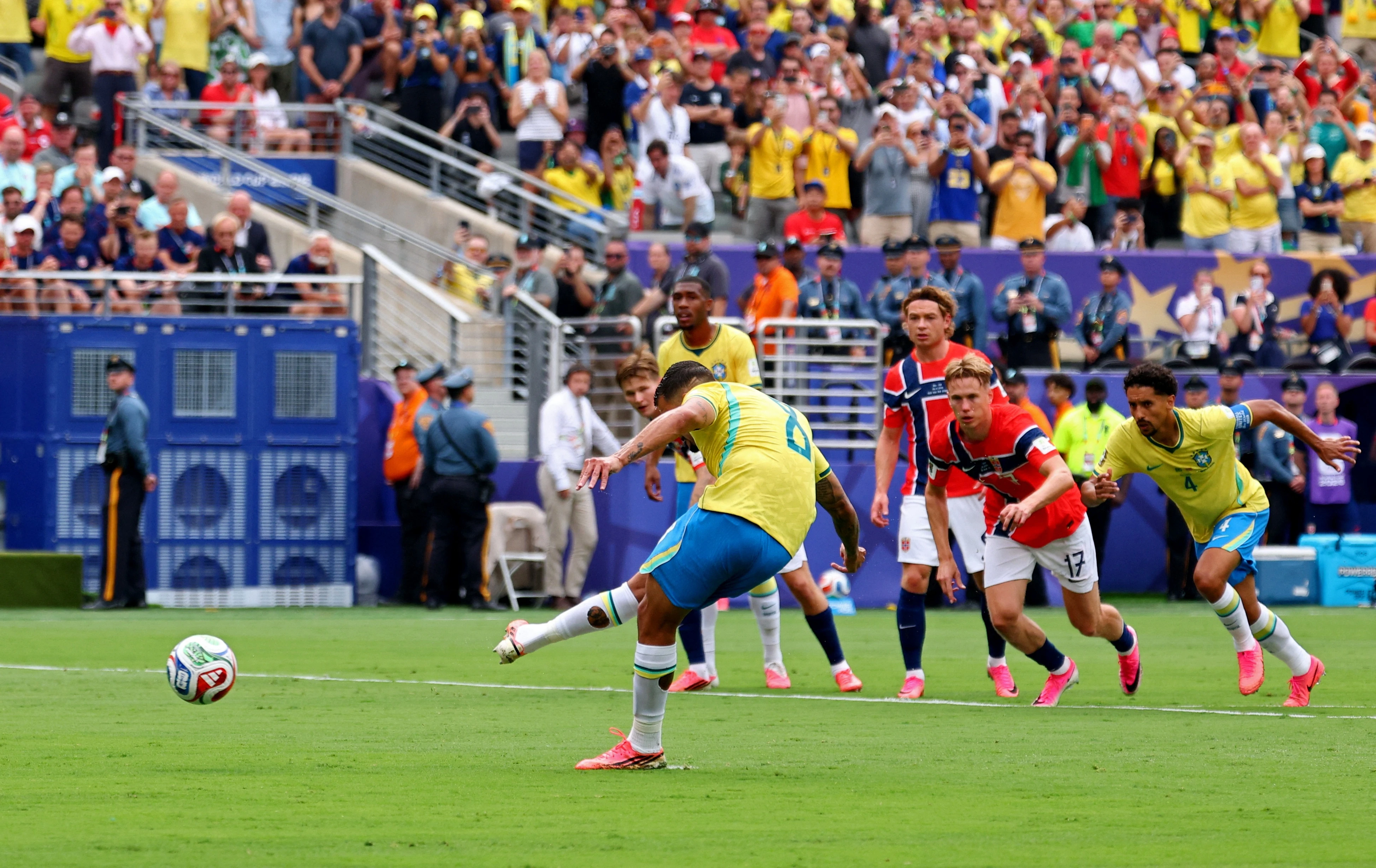 Brazil da sai khi de Bruno da phat den hinh anh