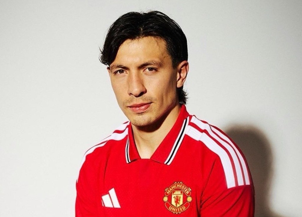 CĐV MU đòi bán Lisandro Martinez