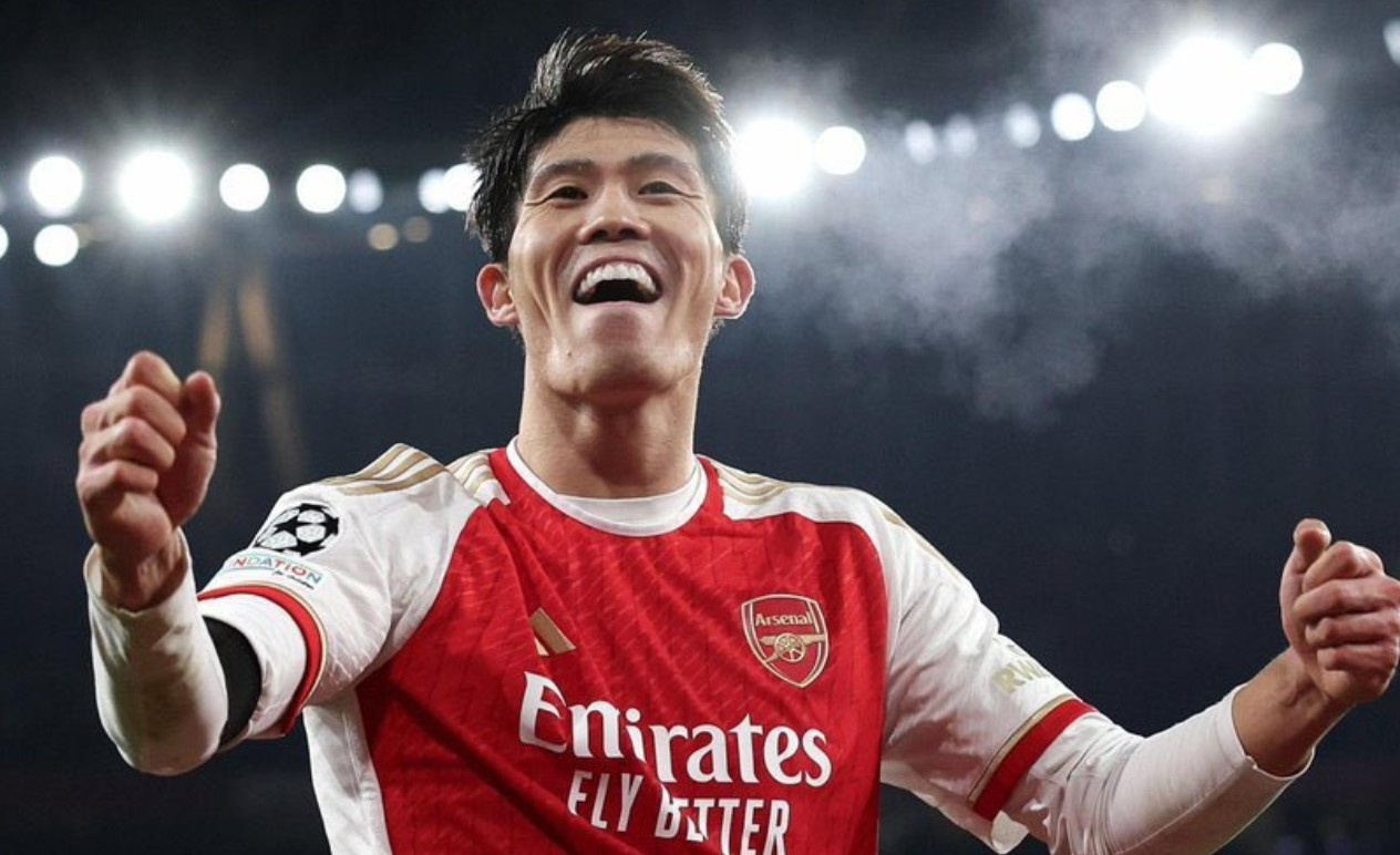 Ngoi sao Nhat Ban tai xuat Premier League hinh anh