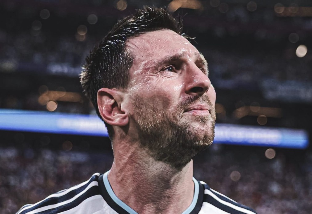 Messi vừa rời đi, Argentina lại đối mặt cú sốc mới