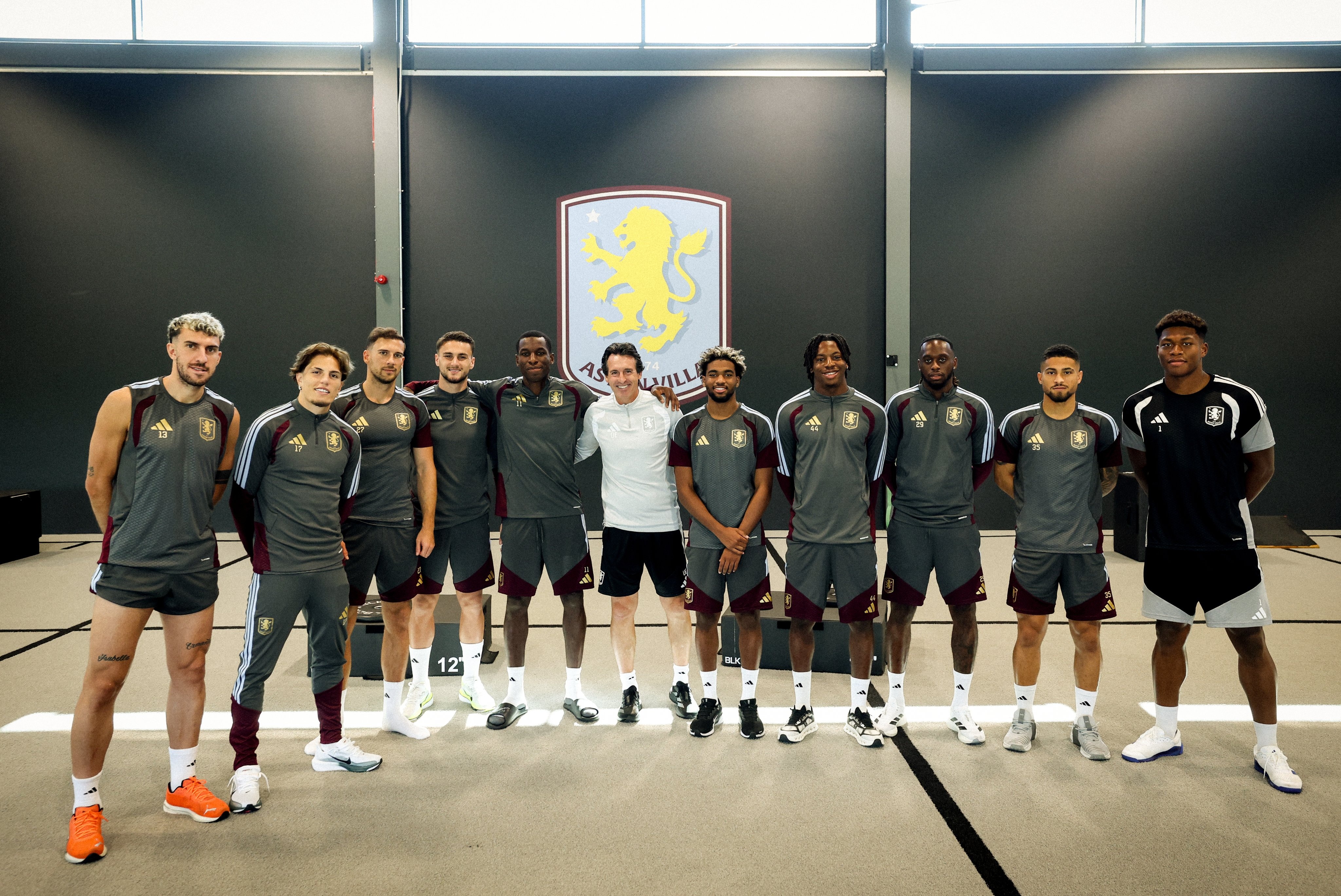 Aston Villa ảnh 1