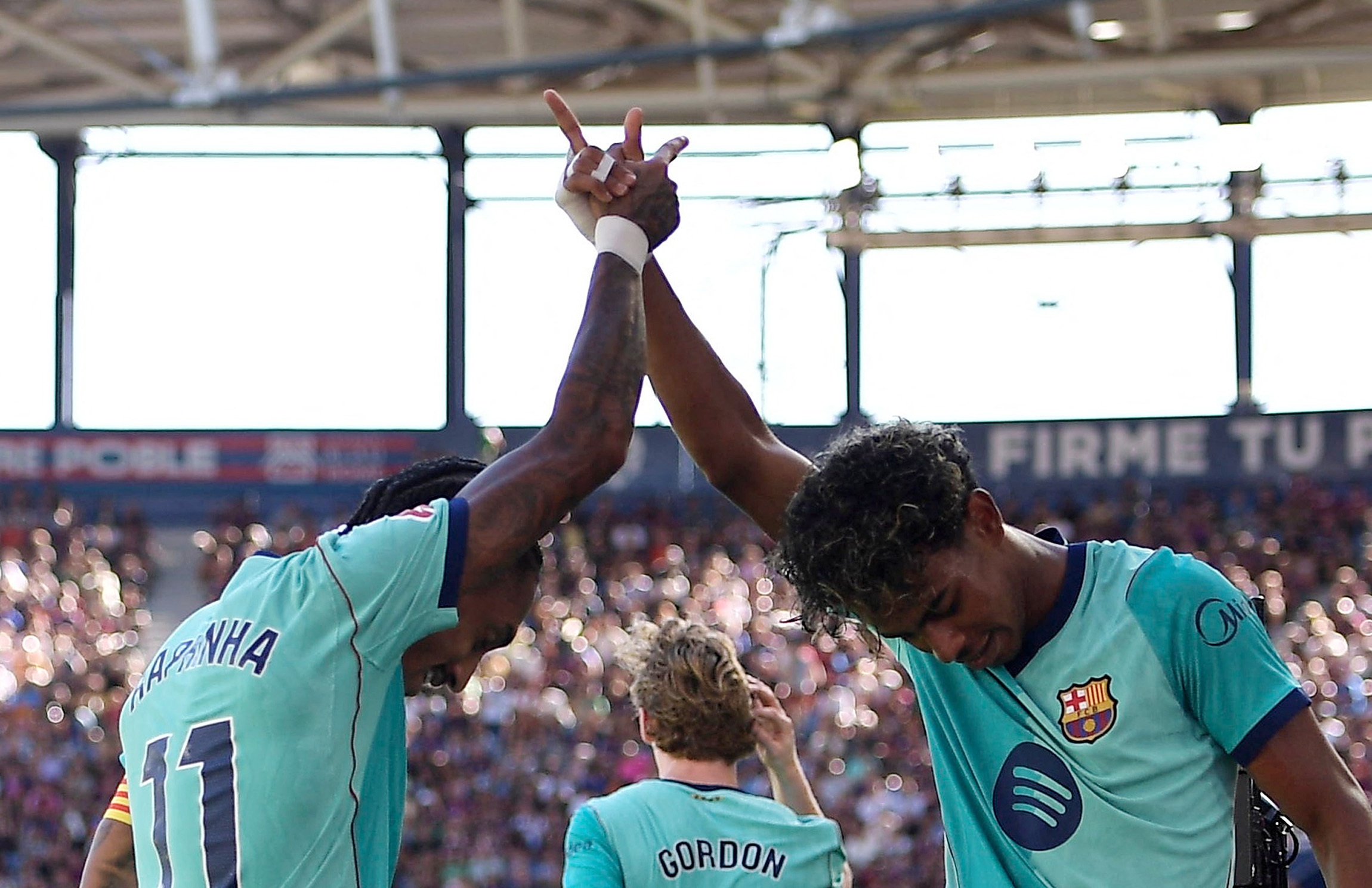 Barcelona ghi 21 bàn chỉ sau 5 vòng La Liga