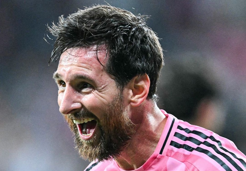 Messi giành thêm danh hiệu