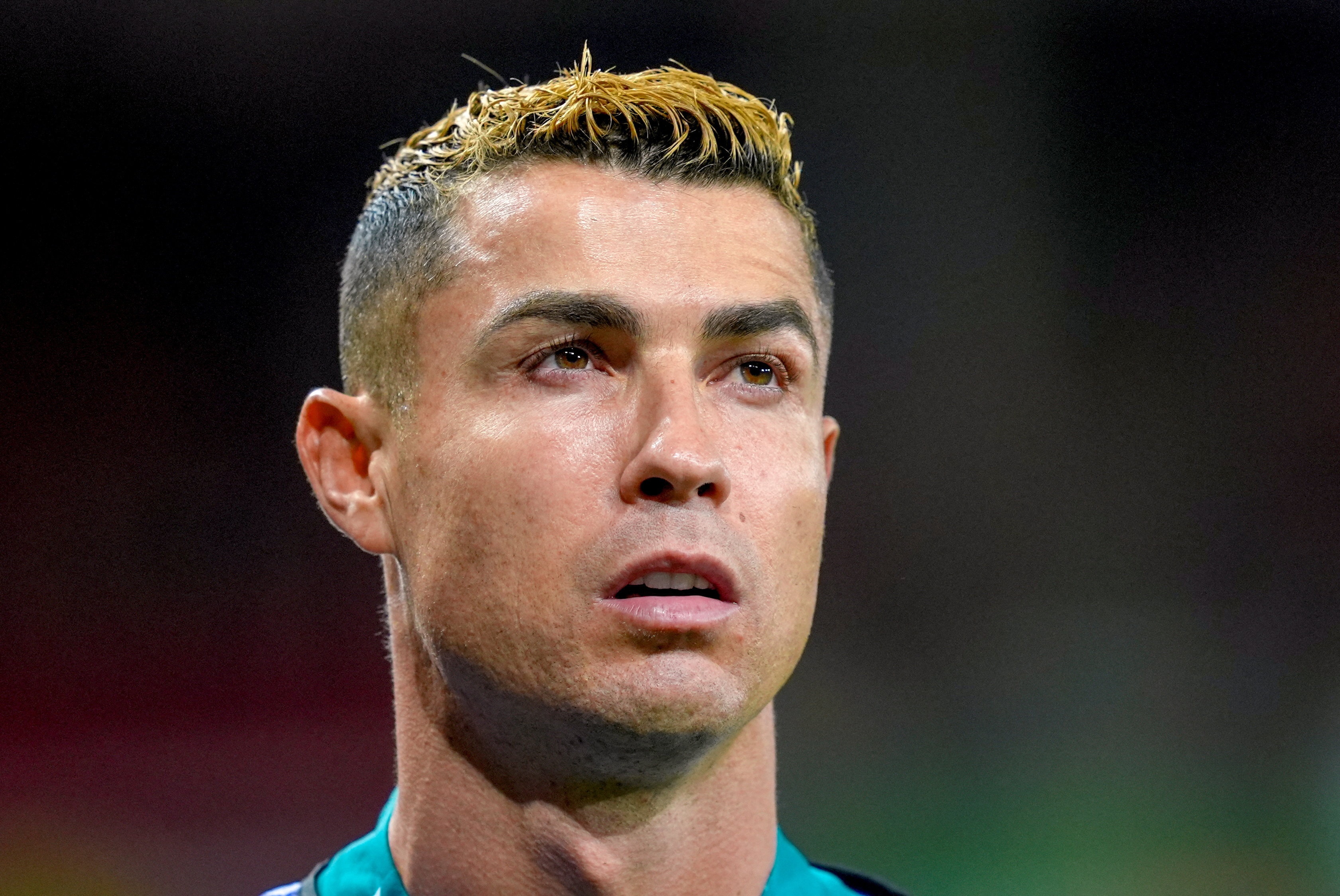 Lý do Ronaldo ngồi dự bị trước Na Uy