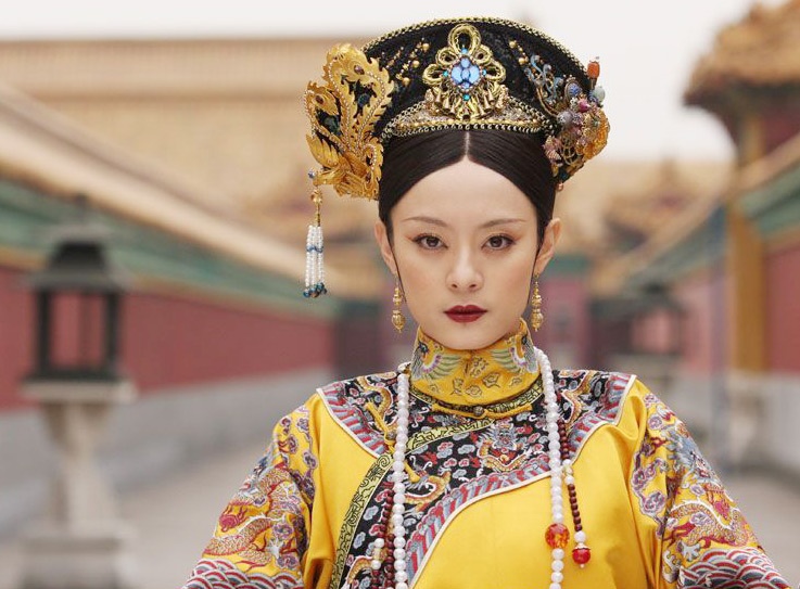 'Nang Chan Hoan' Ton Le duoc de cu giai Emmy hinh anh
