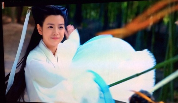 'Than dieu dai hiep' lai gay bao khi thach thuc anti-fan hinh anh