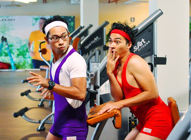 Khuong Ngoc va Huynh Dong ru nhau lam 'bong' hinh anh