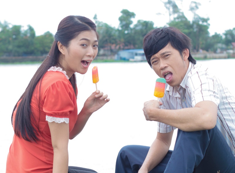 Hoai Linh 'cap bo' voi gai tre Thanh Truc hinh anh