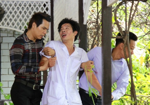 Thai Hoa bi bat vao nha thuong dien hinh anh