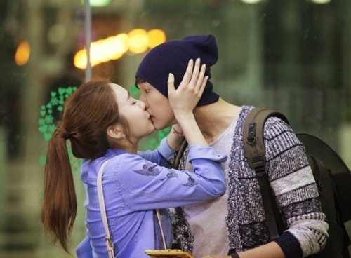 Tinh yeu 'sieu lang man' cua Ji Huyn Woo va Yoo In Na hinh anh