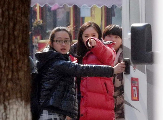 Ba bau Duong Mich noi doa voi canh san anh hinh anh