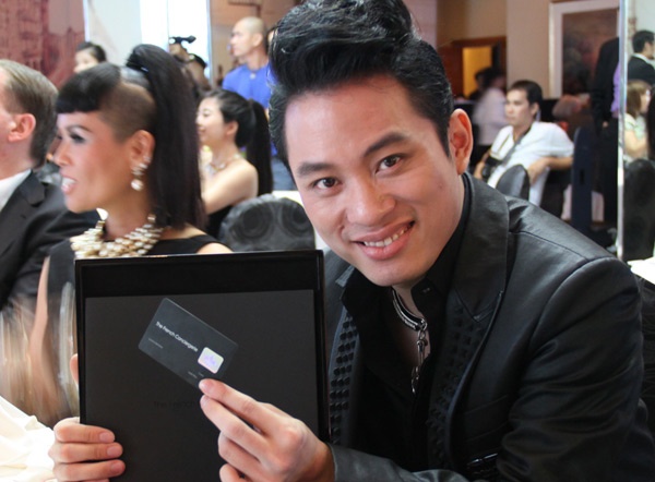 Tung Duong chi gan 500 trieu dau gia tu thien hinh anh