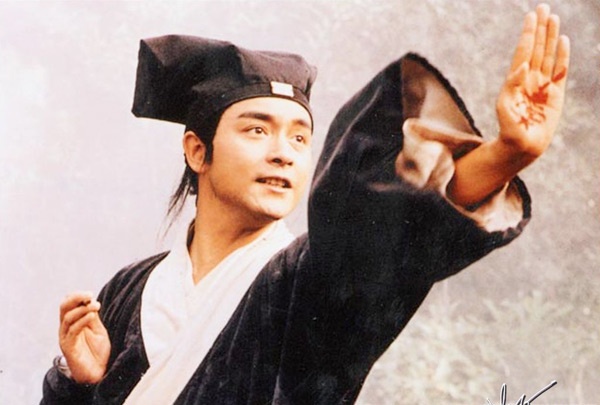 Nhân vật chàng thư sinh Ninh Thái Thần qua diễn xuất của Trương Quốc Vinh đã trở thành kinh điển trong Thiện nữ u hồn (1987). Nội dung phim kể về cuộc gặp gỡ định mệnh giữa Ninh Thái Thần và Tiểu Thiện (Vương Tổ Hiền đóng) - một hồn ma chưa thể siêu thoát. Trải qua nhiều chuyện, họ nảy sinh tình cảm với nhau. 