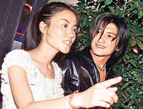 Nhung sao nu Hoa ngu me met phi cong tre hinh anh