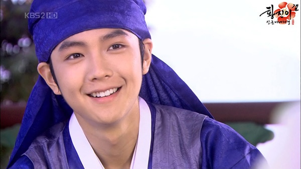  Đặc biệt, gương mặt đẹp tuấn tú của nhân vật Kim Eun Ho do anh đảm nhận trong bộ phim Hwang Jin Yi mãi đến nay vẫn được khán giả nhớ đến.