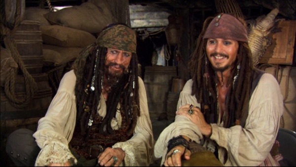 2 bố con thuyền trưởng Jack Sparrow - Johnny Depp và Keith Richards tái ngộ trong tập phim thứ 5 của Cướp biển vùng Caribê.