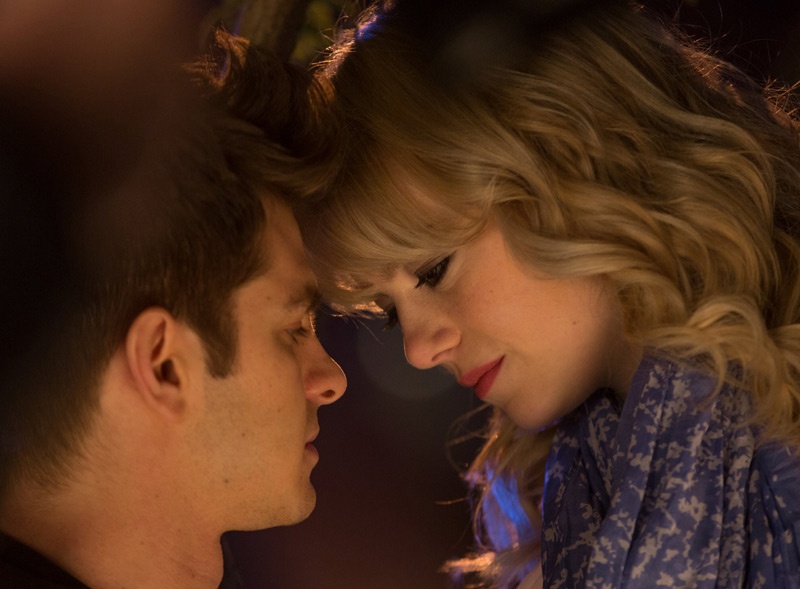 Nu hon trong tu cua Nguoi nhen hinh anh