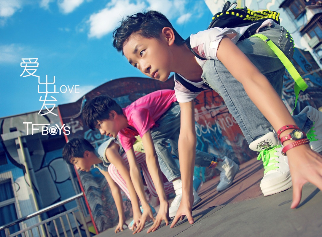 TFBOYS - Xuat phat tinh yeu hinh anh
