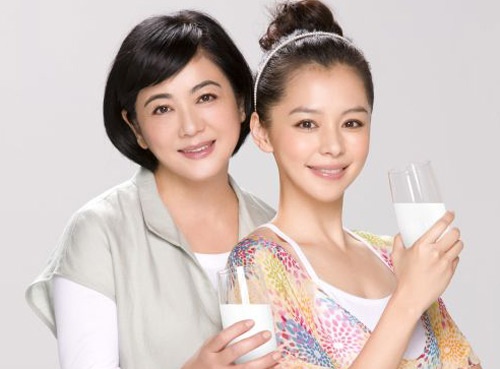 Nhung ba me xinh dep cua sao Hoa ngu hinh anh