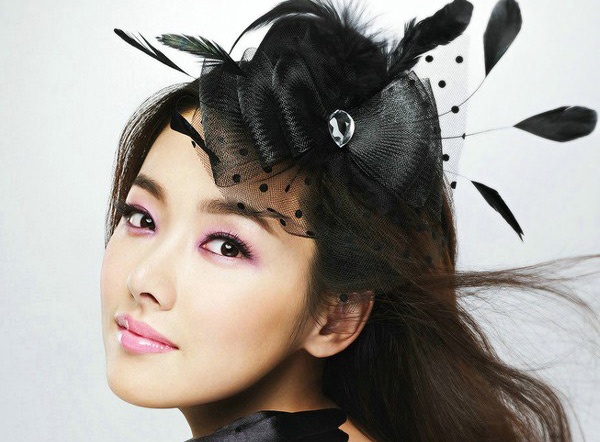 My nhan Han nhin thay hon ma hinh anh