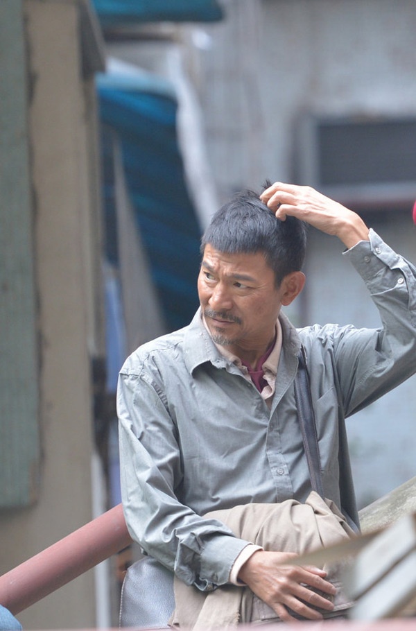 Hình ảnh người cha do Lưu Đức Hoa đảm nhận khiến nhiều người không thể nhận ra anh.