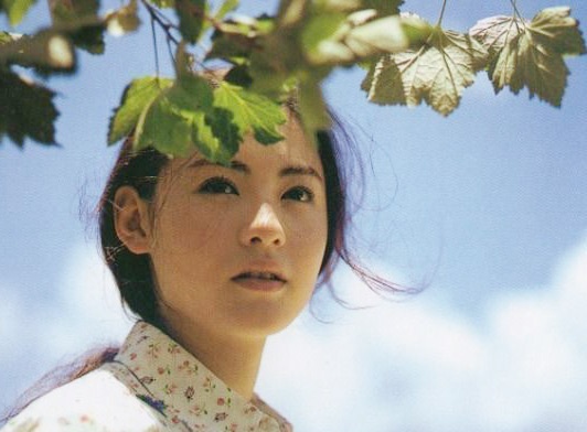 Loat anh tuoi 19 rang ngoi cua Truong Ba Chi hinh anh