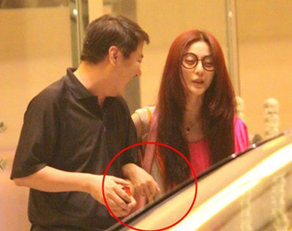 Theo tiết lộ của một đạo diễn, bạn trai của Phạm Băng Băng hiện tại chính là người quản lý Mục Tiểu Quang. Làm việc với nhau từ tháng 7/2006, tình cảm của 2 người ngày càng tăng nhiệt, ngoài những chuyện liên quan đến công việc, Mục Tiểu Quang còn quan tâm đến cuộc sống của Phạm Băng Băng, nhiều lần công khai tặng quà khiến người đẹp cảm động đến khóc.