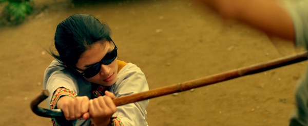 Hiệp sĩ mù là bộ phim tiếp theo Lấy chồng người ta của đạo diễn Lưu Huỳnh.