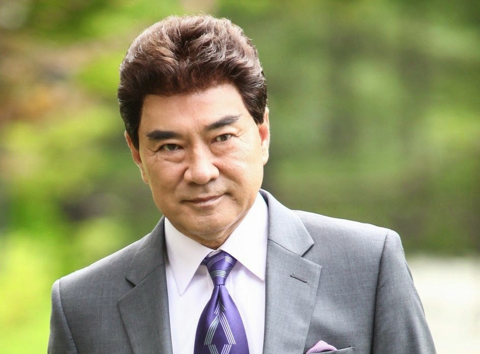 Lao tai tu sung suc cua man anh nho xu Han hinh anh