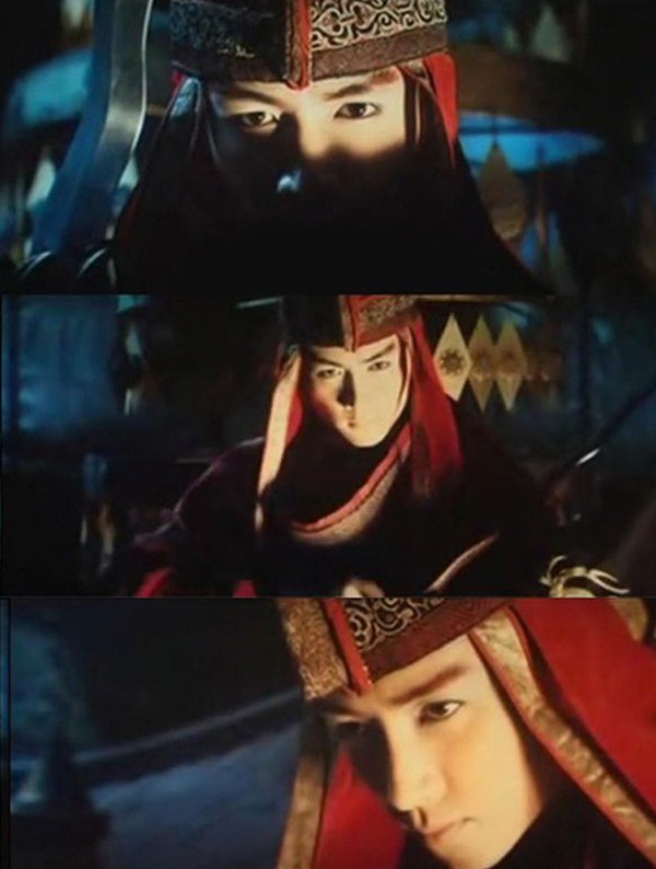 Năm 2010, ngay tác phẩm đầu tiên sau khi tốt nghiệp Học viện hí kịch Trung ương (Trung Quốc), Trần Hiểu đã có duyên với dòng phim cổ trang, đều đảm nhận vai phản diện. Trong bộ phim truyền hình Quốc sắc thiên hương, anh là Hà Khôn, một tên tùy tùng phản chủ, còn trong bộ phim điện ảnh Địch Nhân Kiệt - Thông thiên đế quốc (ảnh), anh đóng vai Quốc soái Lục Ly võ công cao cường.