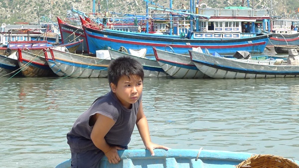 Hiền Long thể hiện vai Mèo con rất đáng yêu.