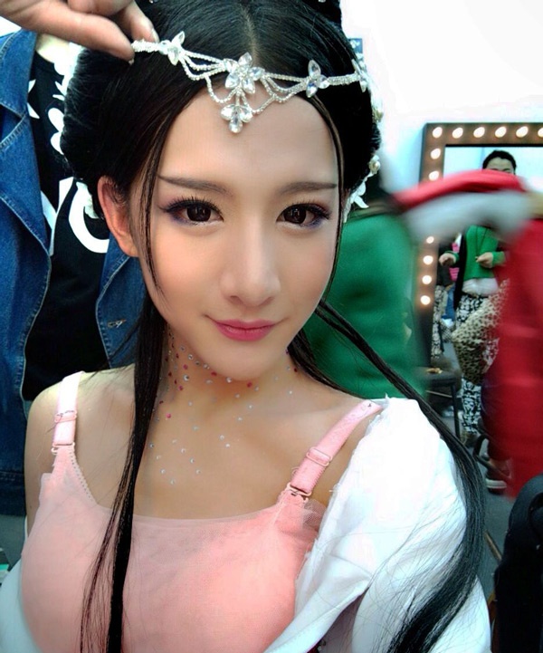 Chang trai gia gai dep nhu tien nu bay gio ra sao? hinh anh