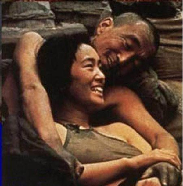 Cảnh nóng của Củng Lợi và Lý Bảo Điền.