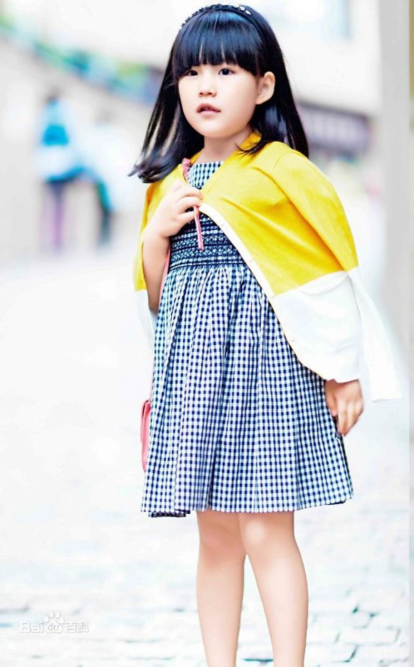 Mới hơn nửa năm sau khi chương trình Bố ơi mình đi đâu thế? phát sóng, Angela đã lớn hẳn.