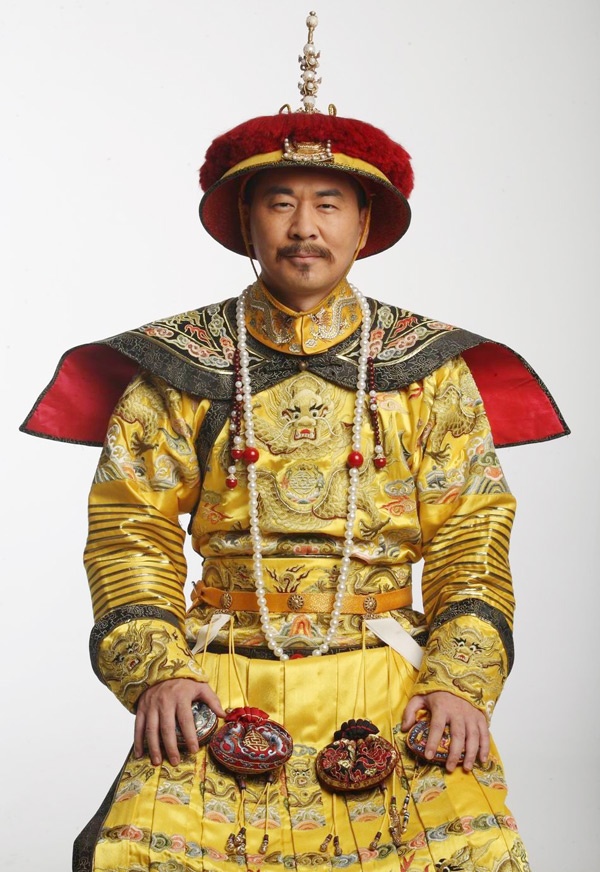 Trần Kiện Bân.