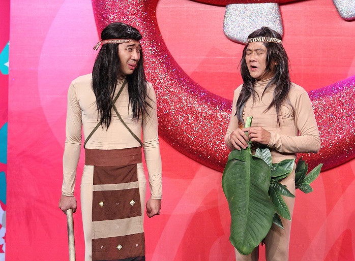 Tran Thanh mac kho len san khau hinh anh