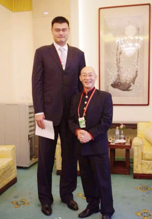 Danh thủ Diêu Minh và nghệ sĩ Lục Tiểu Linh Đồng.