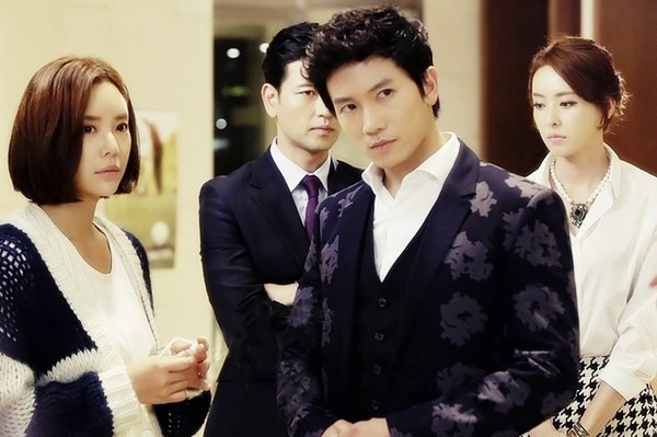 Có mặt Ji Sung, Hwang Jung Eum, Bae Soo Bin, Lee Da Hee… phim Mối tình bí mật phát sóng trên HTV2 lúc 20h thứ hai đến thứ sáu hằng tuần từ 21/7.