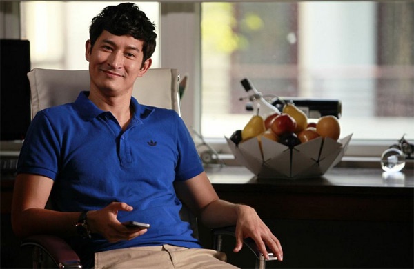 Huy Khánh vai Trư Bát Giới.