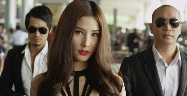 Diễm My 9x vai Bạch Tố Tố.