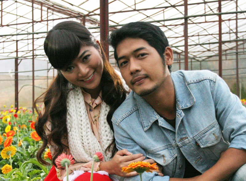 Thanh Truc thu thach voi vai chi em sinh doi hinh anh