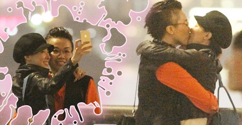 2 nàng bị bắt gặp ôm hôm thắm thiết trên đường phố.